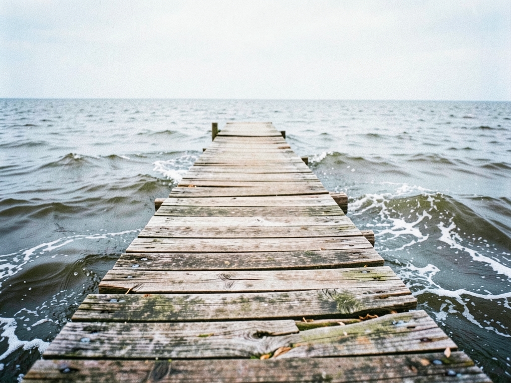 Why Averaging Kills Animated Grain — Frame Interpolation on Film Grain