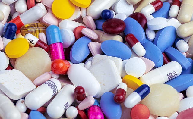 pills capsules medicine pharma tablets health healthcare ill treatment seeks disease healing painkiller