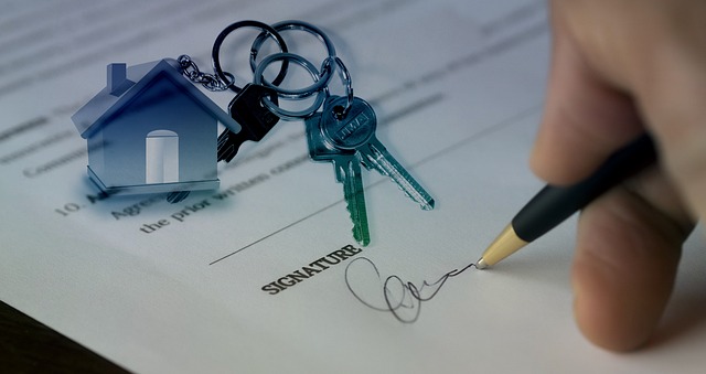 sale sold hand signature house purchase property business buyer to buy market estate agents real estate agent building sold s