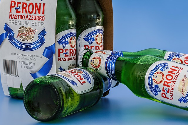 beer drinks bottles beer bottles green bottles beverages alcoholic beverages alcoholic drinks yeast premium beer alcohol drinking