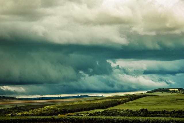 temporal rain cloud storm time clouds nature lightning meteorology