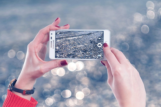 smartphone photography woman photograph recording mobile phone camera bokeh smartphone smartphone smartphone mobile phone mobile