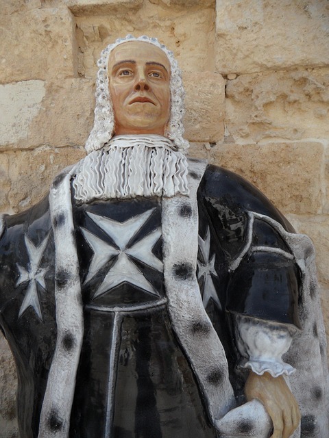 grand master malta valletta sculpture ceramic figure statue historical personality human person orders of chivalry knights man