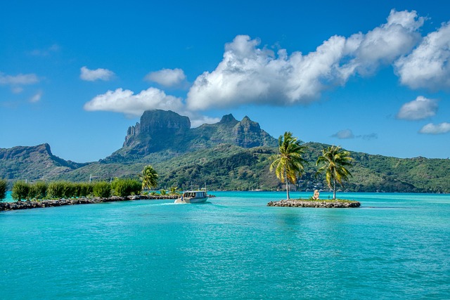 Direct vs Bundle Scorecard — Bora Bora Flights From Los Angeles
