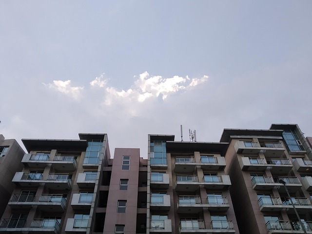 What the Data Doesn't Tell You — Chicago Apartments Near Transit