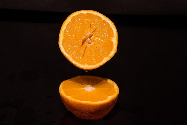 orange oranges half drops healthy fruit vitamins health citrus fruit fresh pulp fruity juicy vitaminhaltig yummy food cut acr