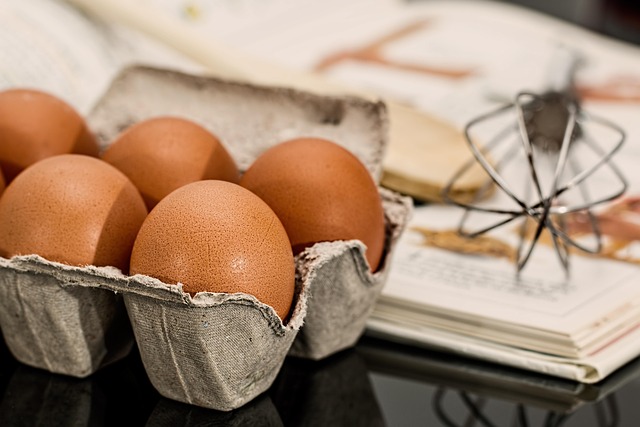 eggs ingredients baking food egg carton raw kitchen healthy eggshells protein whisk cookbook recipe uncooked food preparation