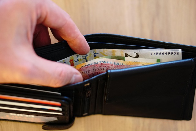 wallet money leather hand payout pay black money banknotes men s wallet man purse wallet wallet wallet wallet wallet payout