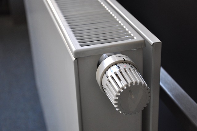 The Illustrative Portfolio and Service Events — Heating and cooling cost per square