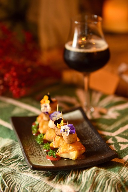 What the evidence does not establish — Hotel restaurants as local listings