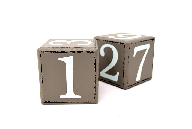 dice pay lumps wood calendar numbers
