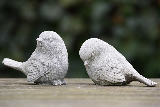 birds decoration figurines rejection nature fight twist ignore