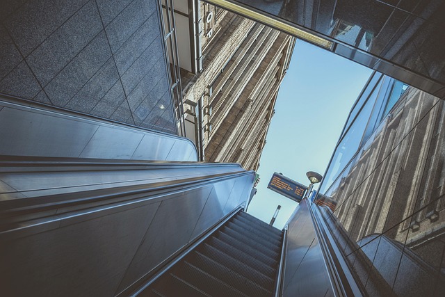 What the 90-Day Average Hides — Inside the Sign-Off Engine