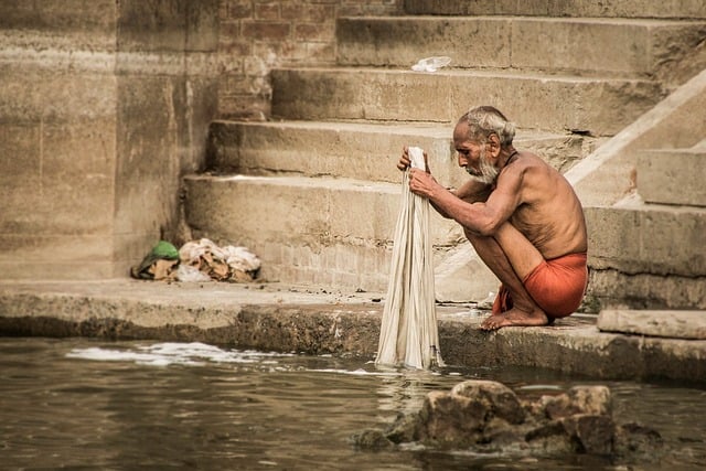 varanasi india ganges ganges river india life clothes washing river