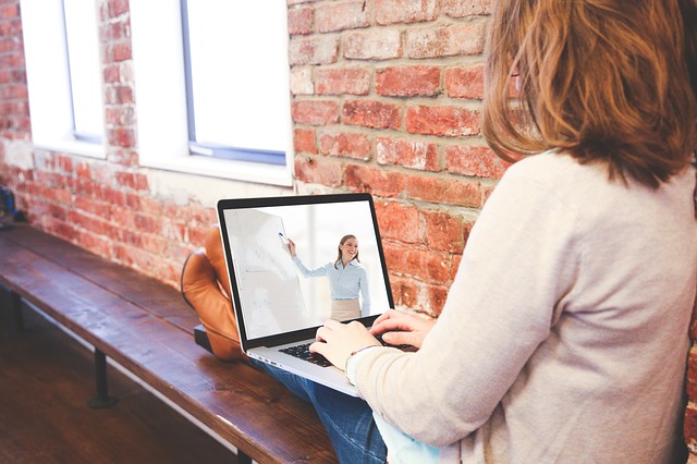 virtual learning online learn remote work college study education class teach laptop computer internet course live webinar pr