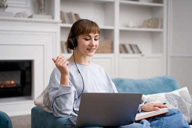 How the two-queue review mechanism works — Online Course Quality