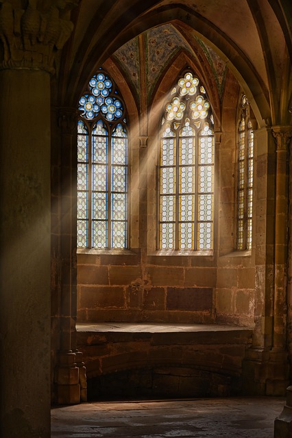 What the 2-Frame Budget Hides — Rollback vs. Lockstep