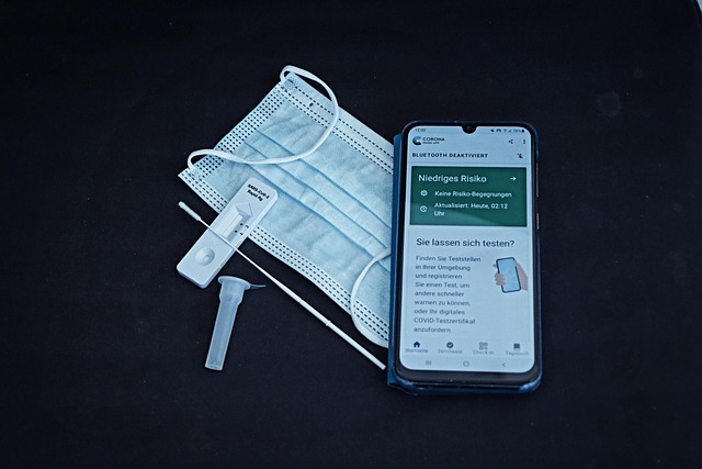 medicine coronavirus coronavirus test pandemic face mask corona test throat swab swab test quick test contact tracking app covid 1