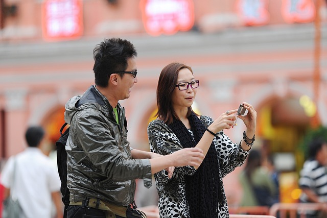 What the Data Doesn't Tell You — Travel Selfies Fool Viewers