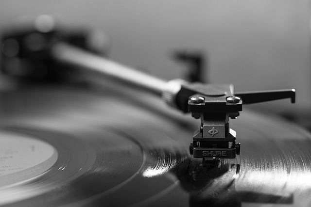 record player vinyl phonograph record mono music plastic record reflection sound turntable vintage gray music gray vintage musi