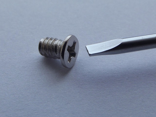 screw screws screwdriver error errors incorrect screw screw screwdriver screwdriver screwdriver screwdriver screwdriver error